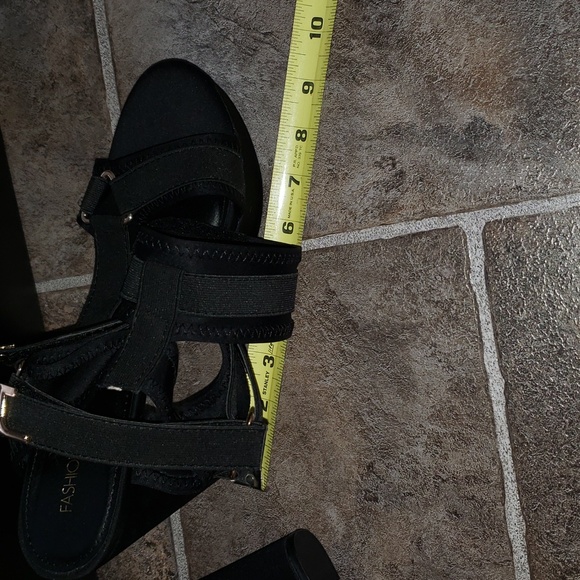 FASHION NOVA 6 INCH GLADIATOR STYLE CHUNKY PLATFORM HEELS SIZE 11 - Picture 13 of 14